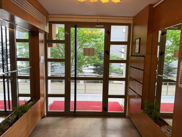 GÖZTEPE RIDVANPAŞA'DA MARMARAY YAKINI 2+1 SATILIK DAİRE