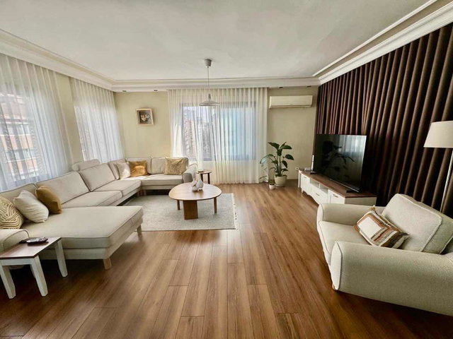 FENERYOLU MARMARAY‘A YAKIN | 41 M² SALON | BALKONLU 3+1