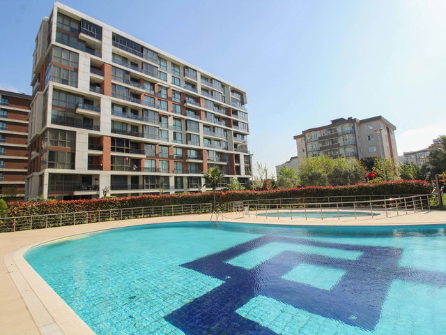 STİLL İSTANBUL ADORİA'DA BÜYÜK TİP BOŞ 7.KAT 3+1 SATILIK 153 M²