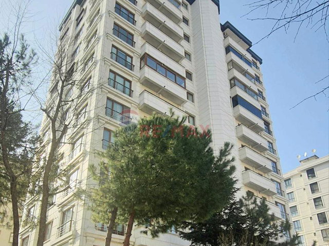 BOSTANCI EZGI EVLERI-3+1-GÜVENLIK-HAVUZ-2017 YAPIMI 120M2