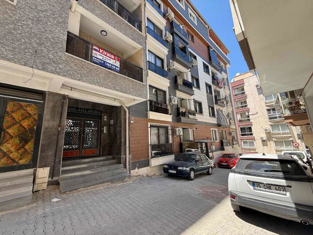 MENEMEN ÇARŞIDA KİRALIK DOĞALGAZLI 2+1 DAİRE SIFIR