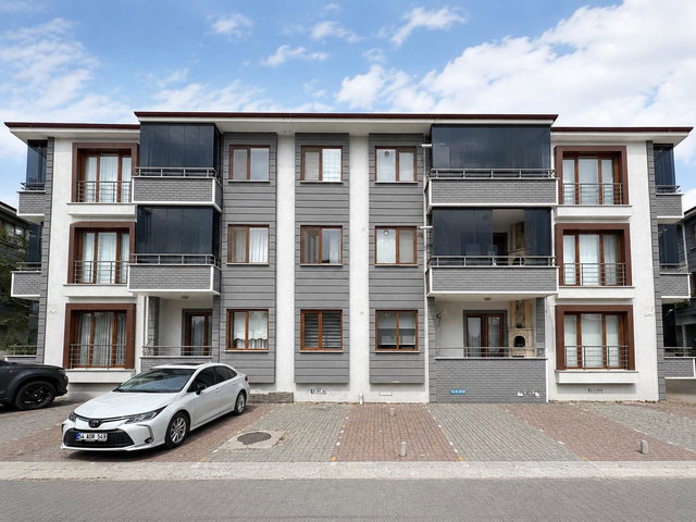 RE'MAX AY'DAN SAKARYA ARİFİYE ARİFBEY MAH SATILIK DAİRE