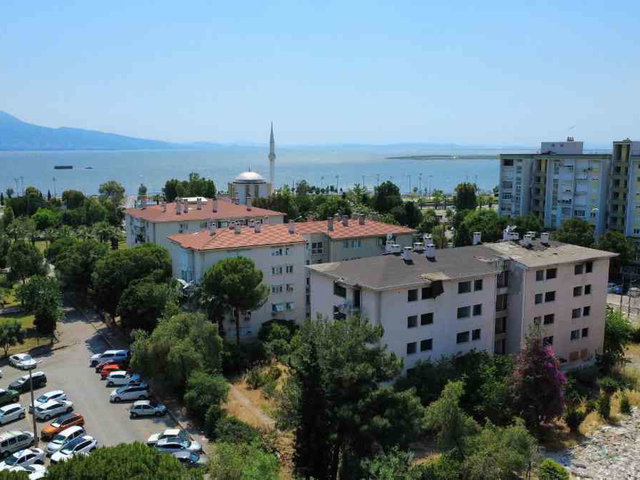BOSTANLI 1+1  KIRALIK SIFIR DAIRE SITE IÇI TRADEMARK SENSE