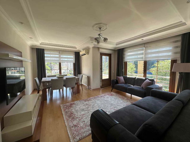 GAYRETTEPE PROF. DR. BÜLENT TARCAN CADDESİNDE  KÖŞE BİNA 3+1 SATILIK DAİRE