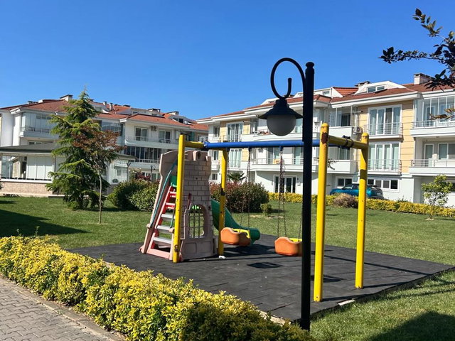 BIZIM BAHÇE ETAP-2'DE GENIŞ AYDINLIK VE FERAH 70 M2  1+1 DAIRE