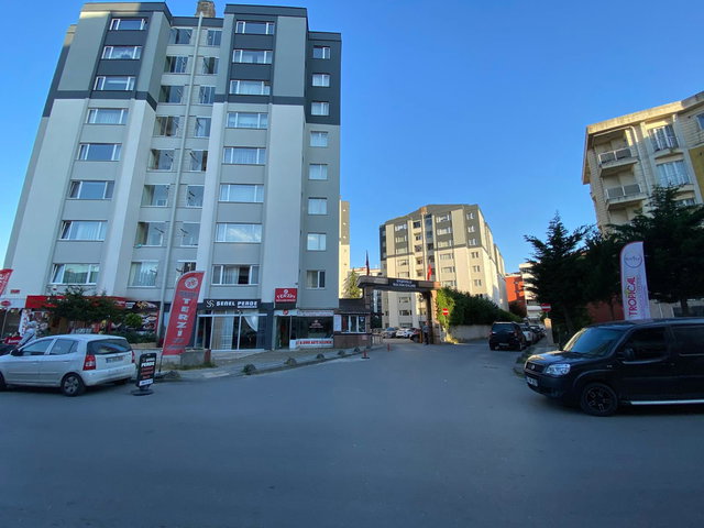 TERMİNAL MEHMET ÇABUK ÇEKMEKÖY TAŞDELEN SİTE İÇİ ÇOK GENİŞ VE KULLANIŞLI 146 M2 3+1 SATILIK DAİRE