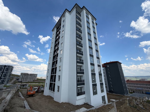ANKARA YAPRACIK YUKARIYURTÇU SATILIK SIFIR 2+1 DAİRE