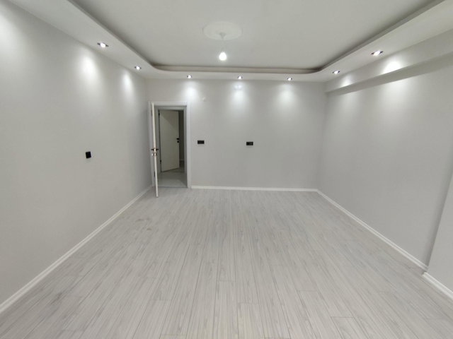 REMAXLAND'DEN İSTASYON MAH. HAVUZLU SİTE İÇERİSİNDE 2+1 KİRALIK SIFIR DAİRE ( 96 M² )