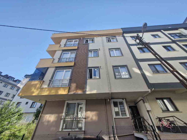 ÇEKMEKÖY'DE ORMANA KOMŞU | KİRA GETİRİSİ HAZIR | YENİ BİNADA SATILIK 1+1