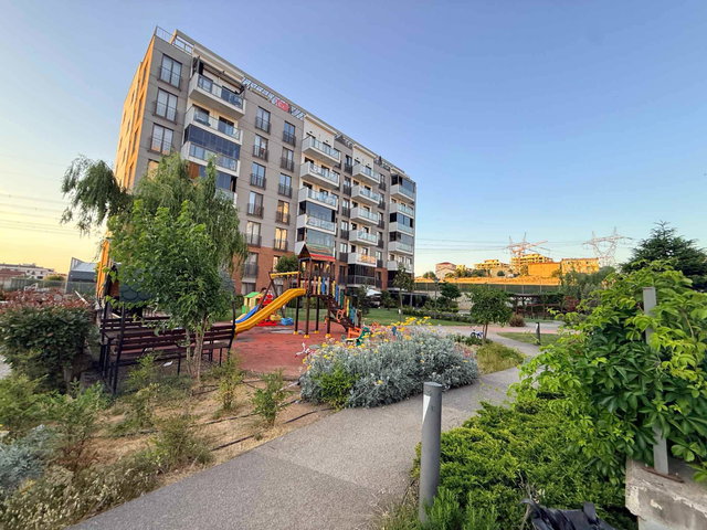 SUR YAPI İLKBAHAR LEYLA ŞİMŞEK 2+1 66M² BOŞ SURYAPI