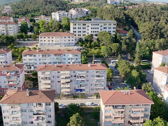İZMİT ŞİRİNTEPE MAH. DENİZ MAN. SATILIK 2+1 İÇİ YAPILI DAİRE