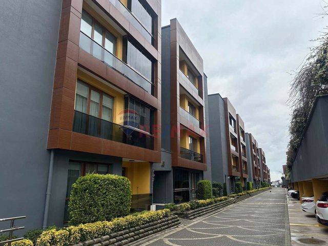 ORKA LİFE l DE BAHÇELİ FULL MANZARALI DÜZ NORMAL DAİRE
