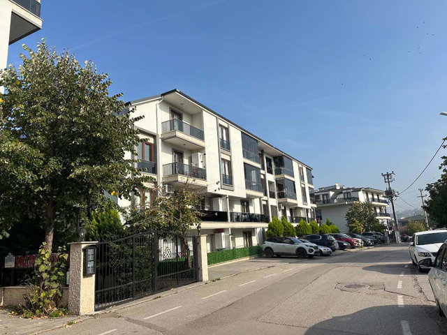 BAŞİSKELE BARBAROS MAHALLESİNDE YAĞMURKENT SİTESİNDE 4+1