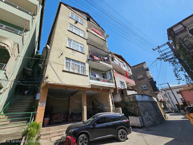 İZMIT YENIDOĞAN 2+1 SATILIK DAIRE