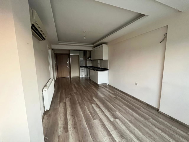 BORNOVA DOĞANLAR MAHALLESI CIRITOĞLU KONUTLARINDA 1+1 KIRALIK DAIRE