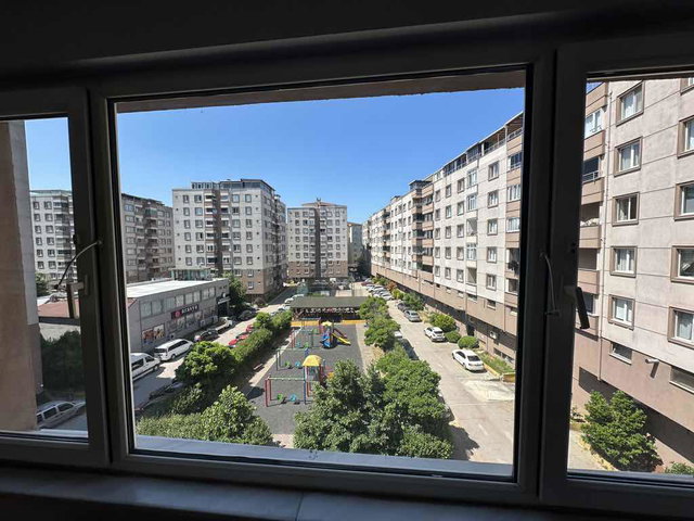 ÇEKMEKÖY TAŞDELEN MEGAKENT SITESI’NDE FERAH VE KAT KIRALIK 3 + 1