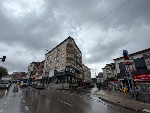 REMAX ÖNCÜ YUKARI DUDULLU MAH. METRO YANI 3+1 KIRALIK DAIRE