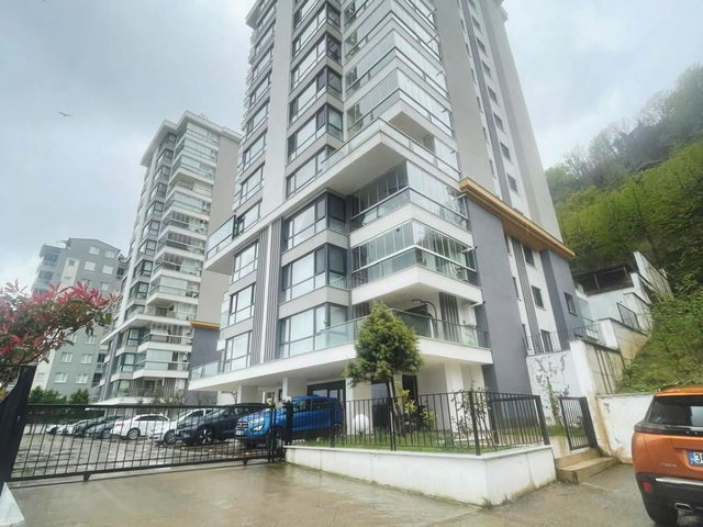 RE/MAX’TEN AFTA TEYYAREDÜZÜ KONUTLARINDA BAHÇELİ 4+1 SATILIK DAİRE