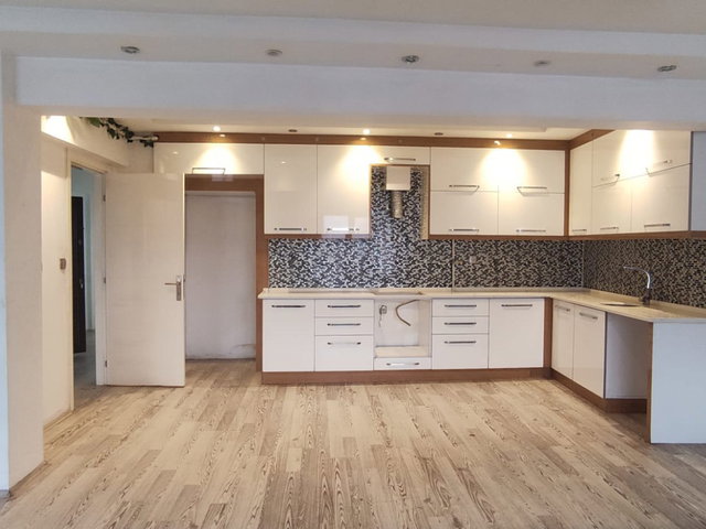 REMAX MODEL DEN LISE CADDESINDE 3+1 KIRALIK DAIRE