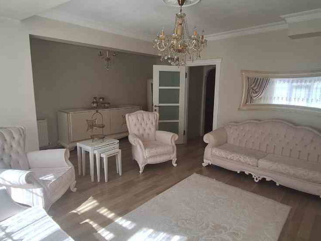 ZEYTİNBURNU MERKEZEFENDİ DE GENİŞ KULLANIMLI SATILIK 2+2 DUBLEKS DAİRE