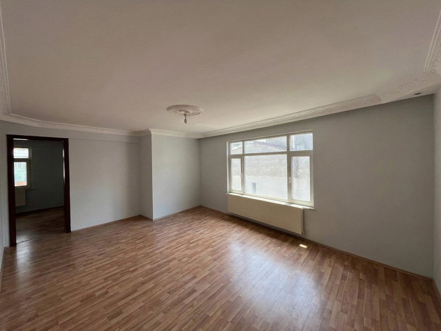 BİGA/ÇAN CAD. 2+1 SATILIK DAİRE/GELECEĞE YATIRIM, MERKEZDE KAZANÇ FIRSATI!
