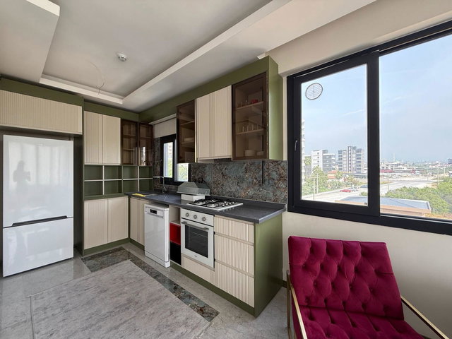 REMAX PALM'DEN 75.YIL MAH.DE KİRALIK SIFIR,LÜKS 1+1 EŞYALI DAİRE