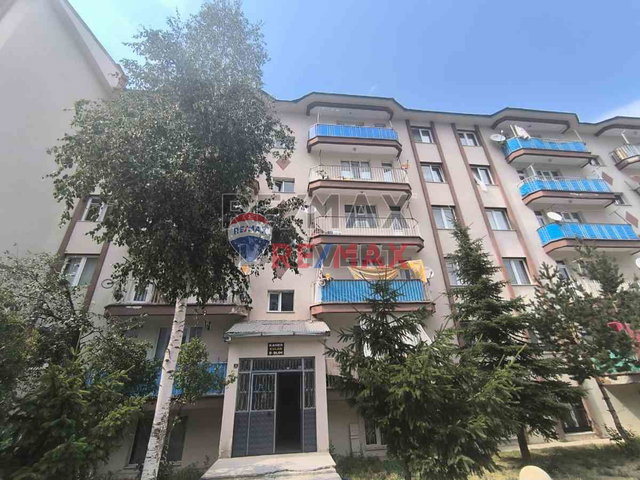 RE/MAX LACIVER'TEN YILDIZKENT'TE SATILIK 3+1 DAIRE