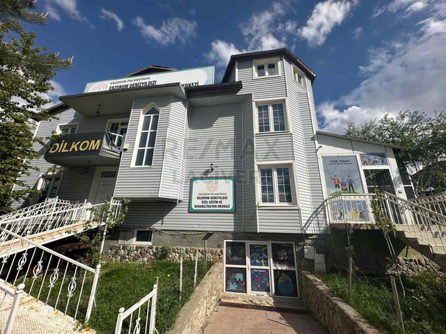 RE/MAX LACIVERT'TEN KAYAKYOLU'NDA BAĞIMSIZ  SATILIK  VILLA