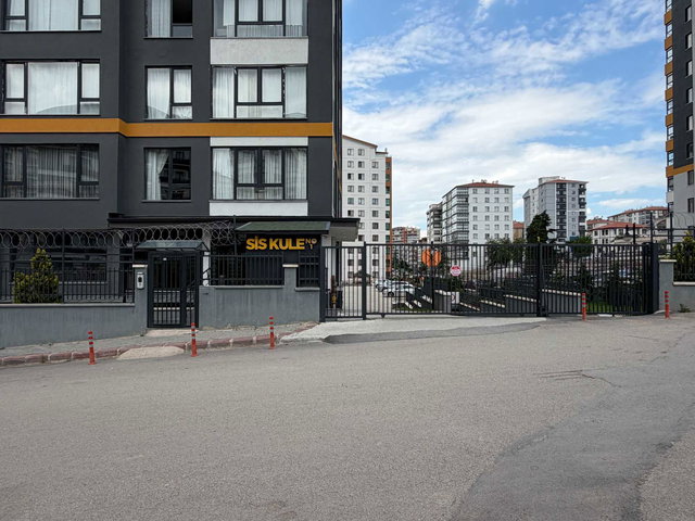 AŞAĞI YAHYALARDA, SİS KULE'DE, MANZARALI, 4.5+1 ULTRA LÜKS DAİRE