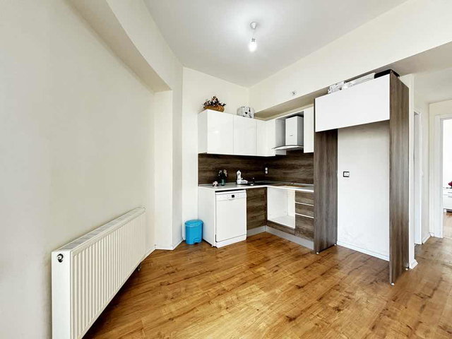 ESENYURT AK TOWERS SİTESİ SATILIK  1+1  DAİRE