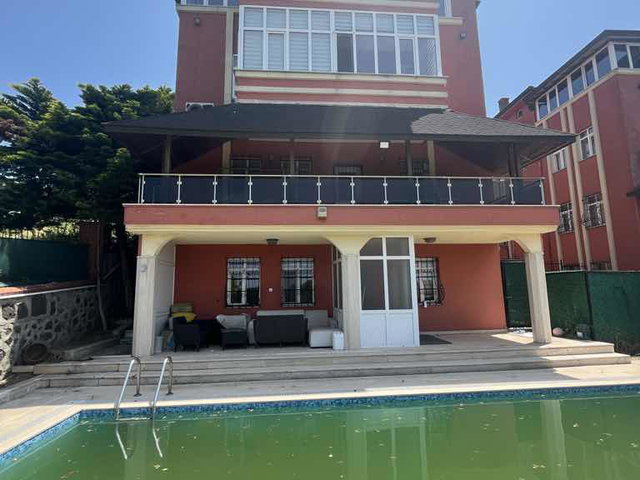 REMAX7TEPE DEN 1.658 METRE ARSA ÜZERİNDE 4 KATLI VİLLA