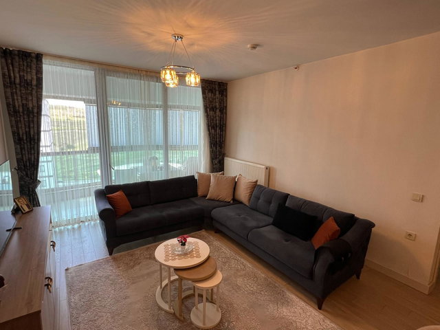 YAŞAMKENT PELİT PLAZA'DA 1+1 SATILIK DAİRE