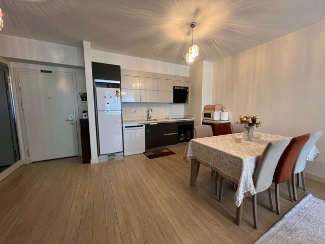 YAŞAMKENT PELİT PLAZA'DA 1+1 SATILIK DAİRE