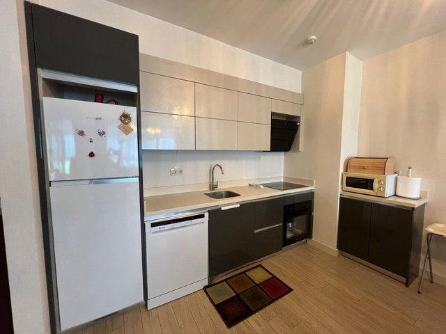 YAŞAMKENT PELİT PLAZA'DA 1+1 SATILIK DAİRE