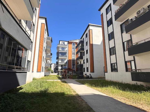 REMAX'DAN KARTEPE VİLLAM 3 SİTESİNE KOMŞU 3+1 YÜKSEK GİRİŞ DAİRE
