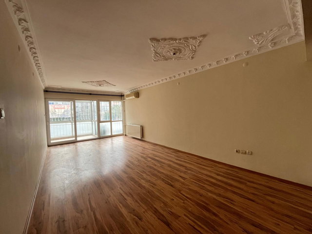 POLİGON METRO YANI SATILIK ASANSÖRLÜ 3+1 DAİRE