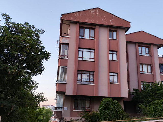 AŞIK VEYSEL MAH.’DE 3+1, 115 M², BALKONLU, DOĞALGAZ KOMBİLİ KİRALIK DAİRE