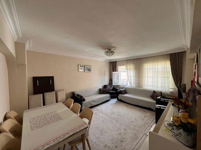 BİGA / KAVAKLIK PARKINA 100 METRE MESAFEDE SATILIK 3+1 FIRSAT DAİRE!