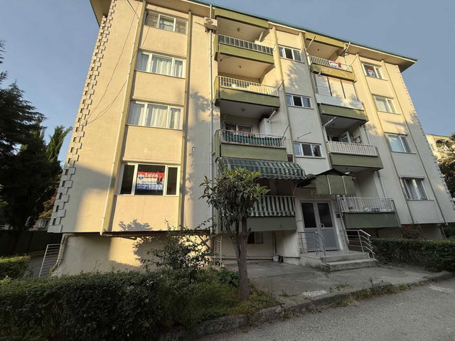 REMAX DESIGN ALTAY SİTESİNDE SATILIK 3+1 DAİRE