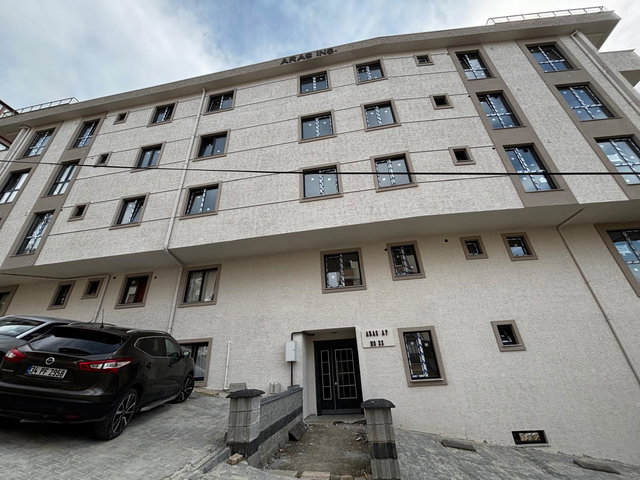 SANCAKTEPE FATİH MAHALLESİNDE YENİ 2+1 ARAKAT DAİRE