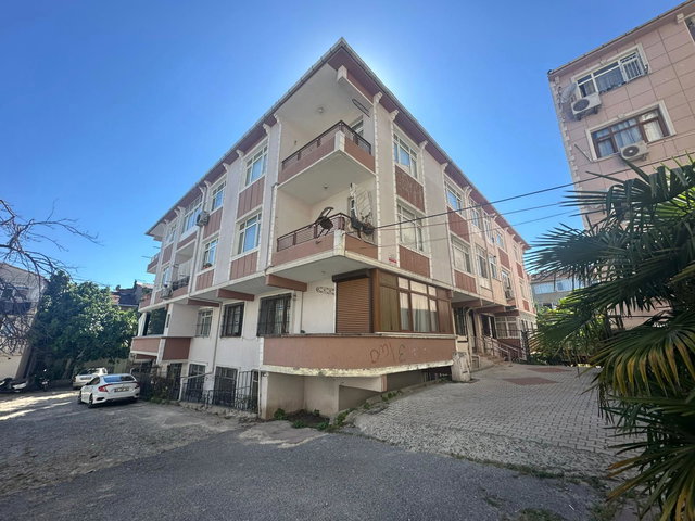 FATIH HIRKA-I ŞERIF MAHALLESI BUTIK SITEDE 2+1 SATILIK DAIRE
