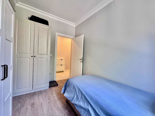 ERENKÖY MARMARAY'A YAKIN BALKONLU 60M2 NET 2+1 SATILIK DAİRE