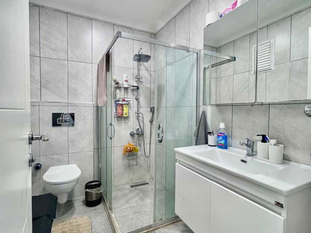 ERENKÖY MARMARAY'A YAKIN BALKONLU 60M2 NET 2+1 SATILIK DAİRE