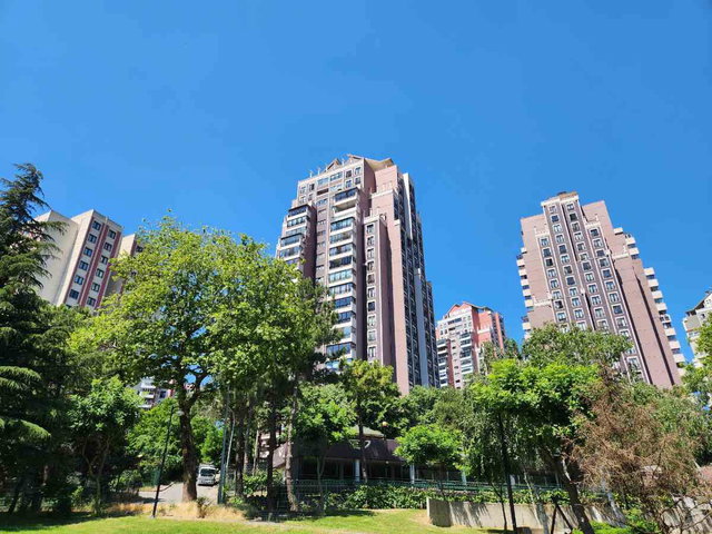 BAHÇEŞEHİR MERKEZ - MANZARALI 3+1 DAİRE