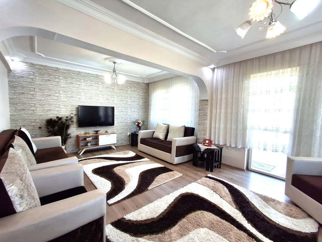 RE/MAX İNCİ'DEN KUVAYİ MİLLİYE MAHALLESİ'NDE SATILIK 4+2 MÜSTAKİL EV