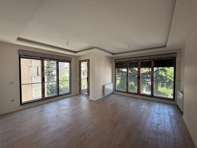 ETHEMEFENDİ CAD. 83M2 NET 3+1 KİRALIK DAİRE