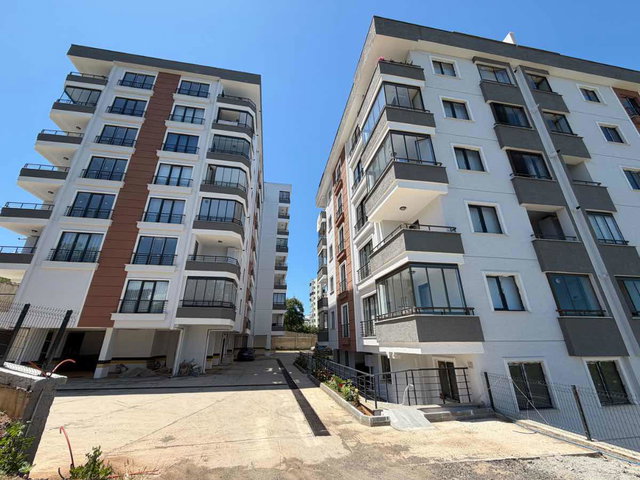 ÜNIVERSIYE YAKIN KIRALIK 2+1  EŞYALI