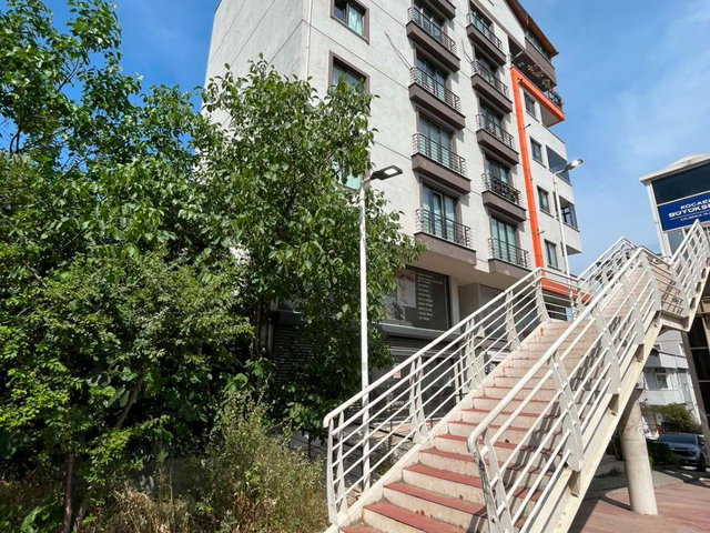 KOCAELİ ÇAYIROVA MERKEZİ LOKASONDA 2+1 KİRALIK DAİRE
