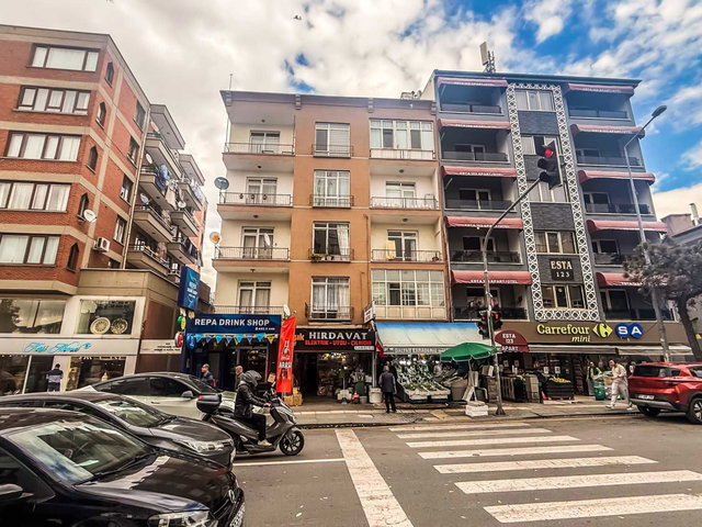 ÇANKAYA ESAT CADDESİ ÜZERİNDE MÜKEMMEL KONUM MUHTEŞEM MANZARALI TERAS SATILIK 4+1 DAIRE