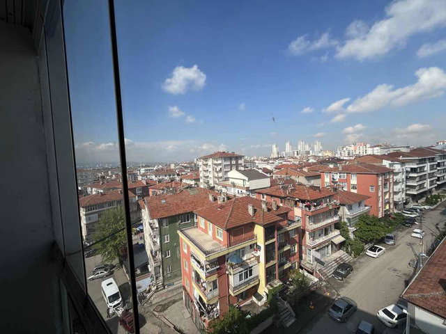 EMSALSİZ MANZARALI KÖŞE BİNADA HEM YATIRIMLIK HEM DE OTURUMA UYGUN 3+1